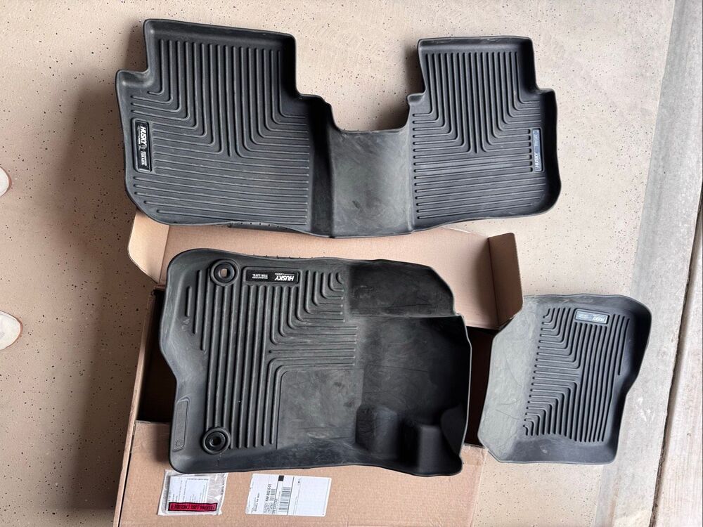 Husky liner weatherbeater contour floor liners black molded 3 pieces carpet prot